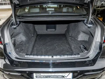 BMW 740d xDr MSp ExecLounge SkyLounge TV Massage Ventil