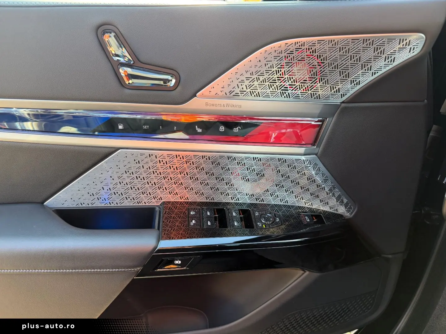 BMW 750 e xDr MSp ExecLounge SkyLounge TV SoftClose Massage