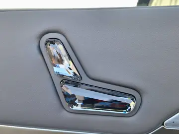 BMW 740d xDr MPro Cashmere ExecLoun SkyLoun TV Massag Ventil