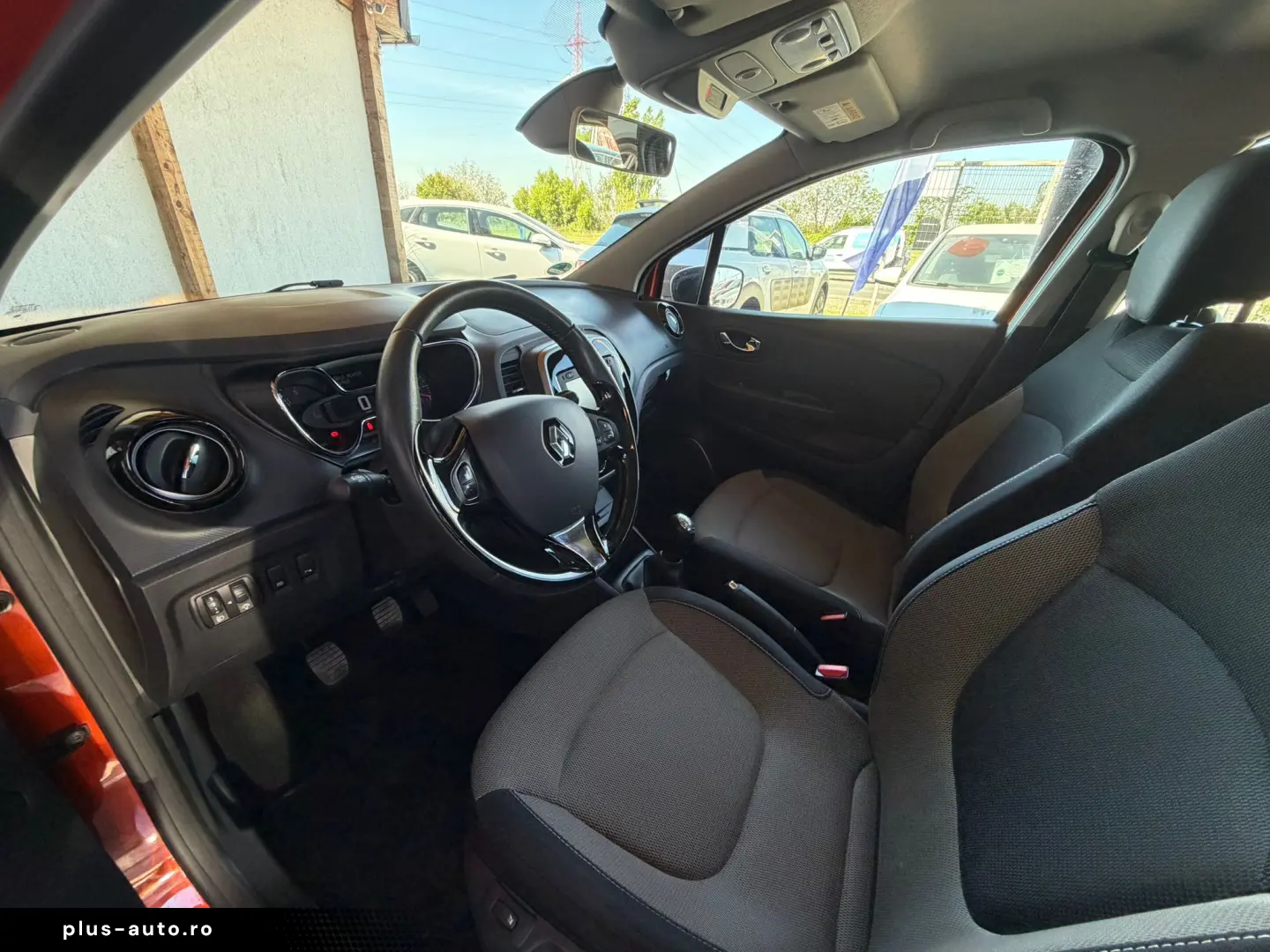 Renault Captur 1.5 dCi 90 CP   Garantie   Rate