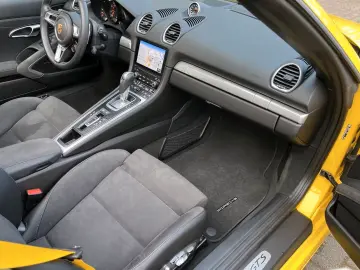 Porsche Boxster 718 Boxster GTS 4.0 PDK SportDesign
