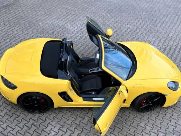 Porsche Boxster 718 Boxster GTS 4.0 PDK SportDesign