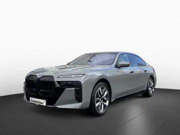 BMW 740d MPro Individual ExecLoun SkyLoun TV SoftClo Massage