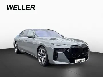 BMW 740d MPro Individual ExecLoun SkyLoun TV SoftClo Massage