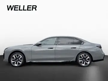 BMW 740d MPro Individual ExecLoun SkyLoun TV SoftClo Massage