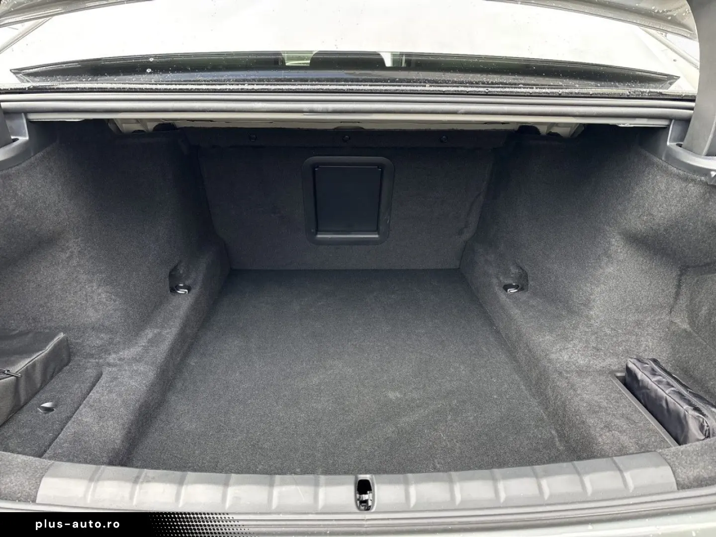 BMW 740d MPro Individual ExecLoun SkyLoun TV SoftClo Massage