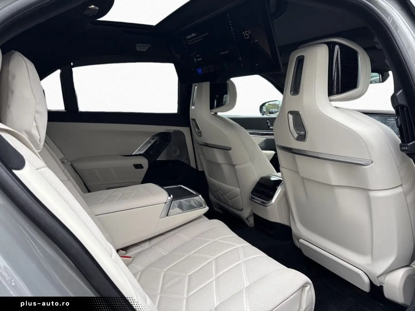 BMW 740d MPro Individual ExecLoun SkyLoun TV SoftClo Massage