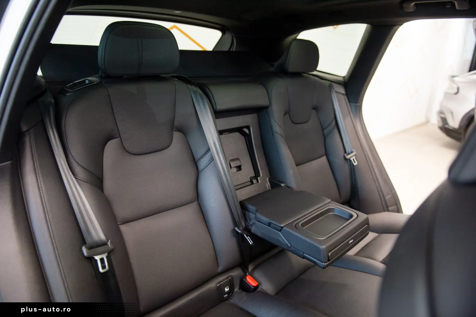 Volvo XC60 T8 R-Design