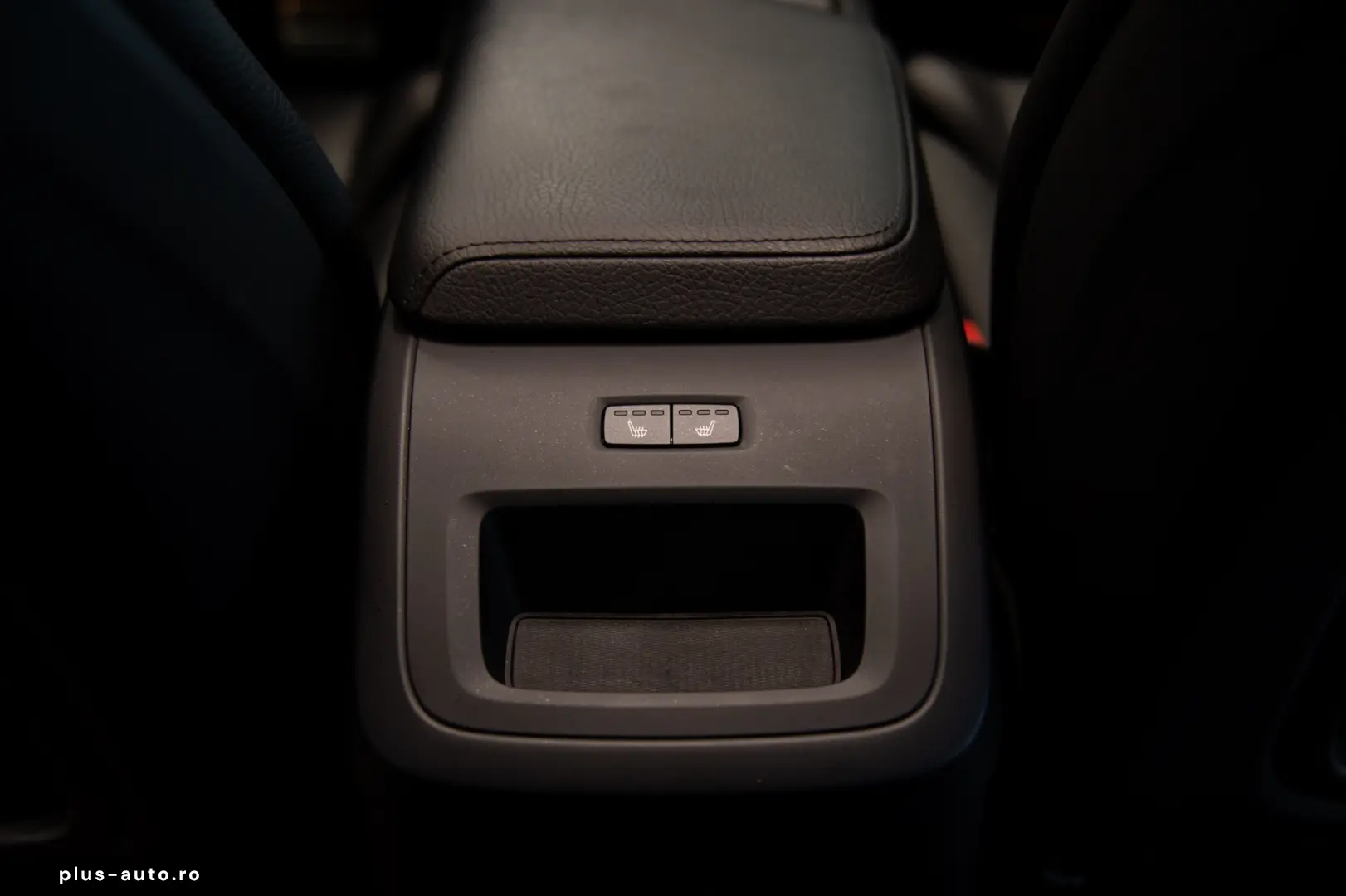 Volvo XC60 T8 R-Design