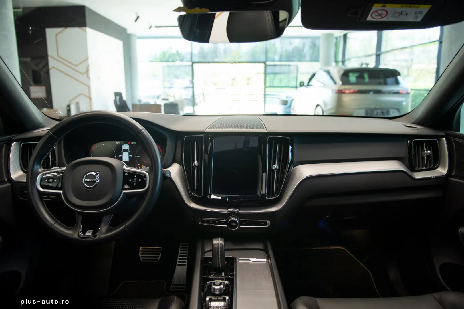 Volvo XC60 T8 R-Design