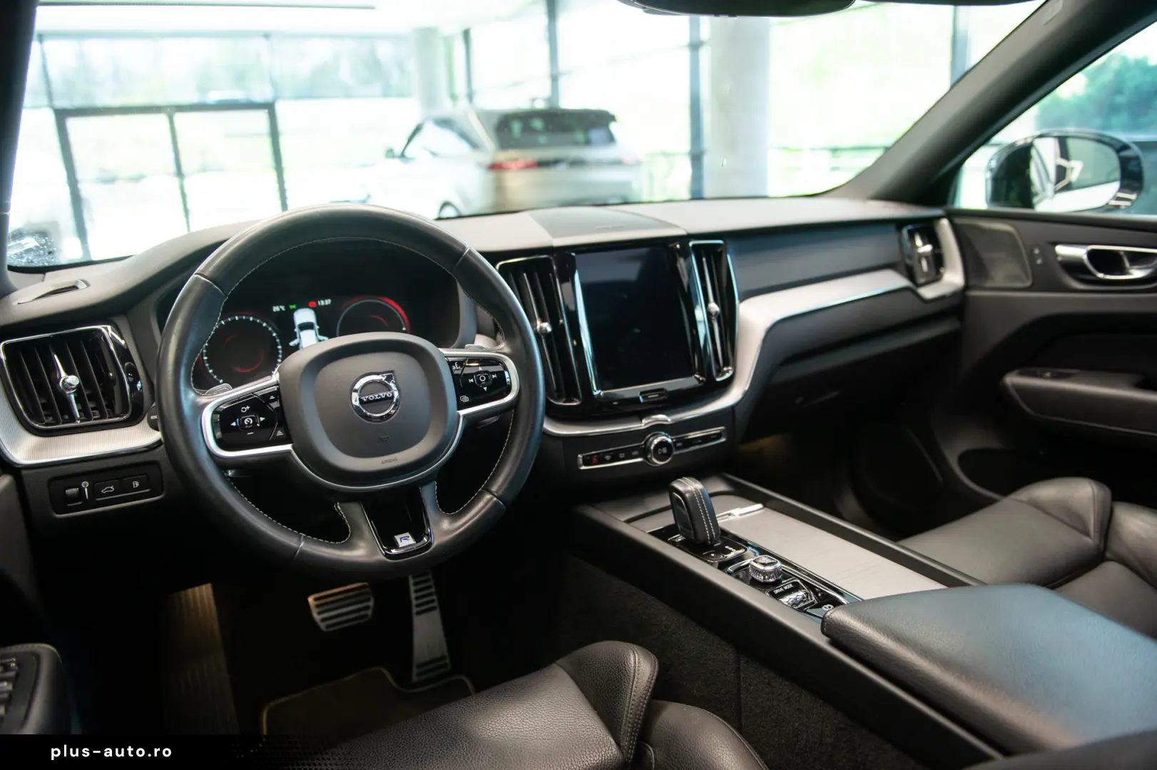 Volvo XC60 T8 R-Design