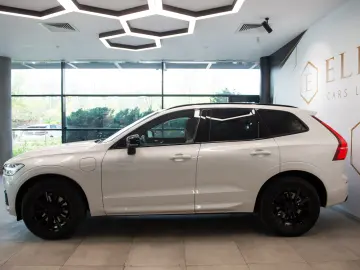 Volvo XC60 T8 R-Design