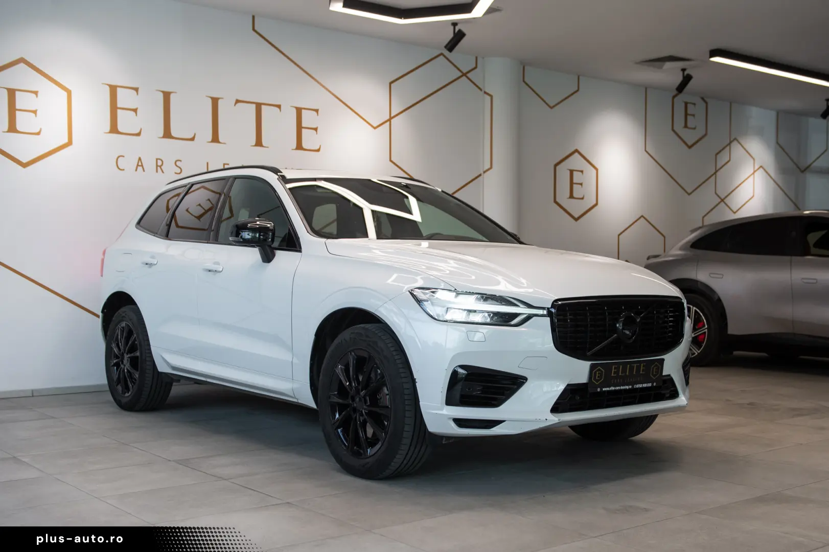 Volvo XC60 T8 R-Design