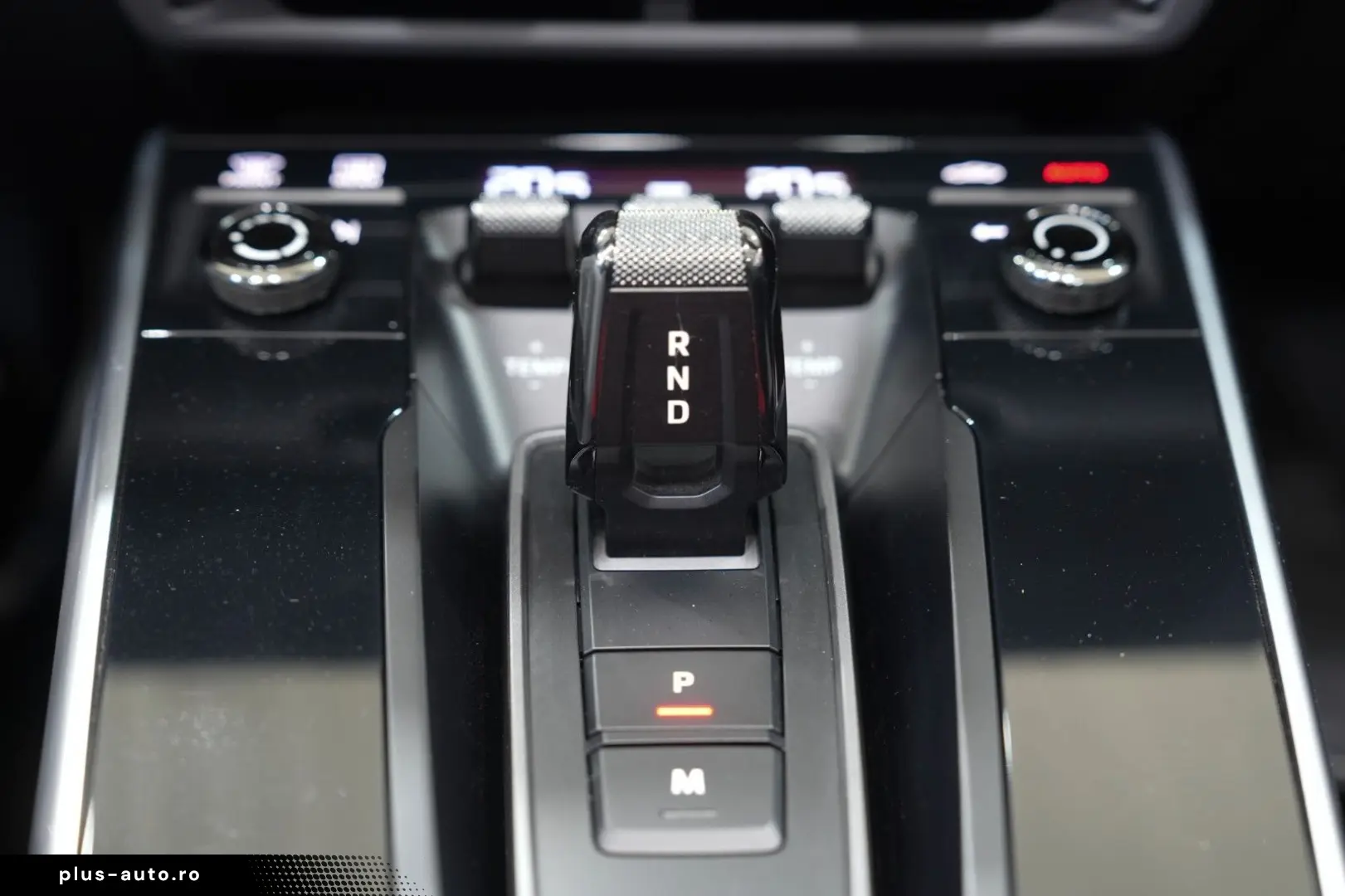 PORSCHE 992 SPORT-CHRONO SPORTABGAS MATRIX 14-WEGE BOSE