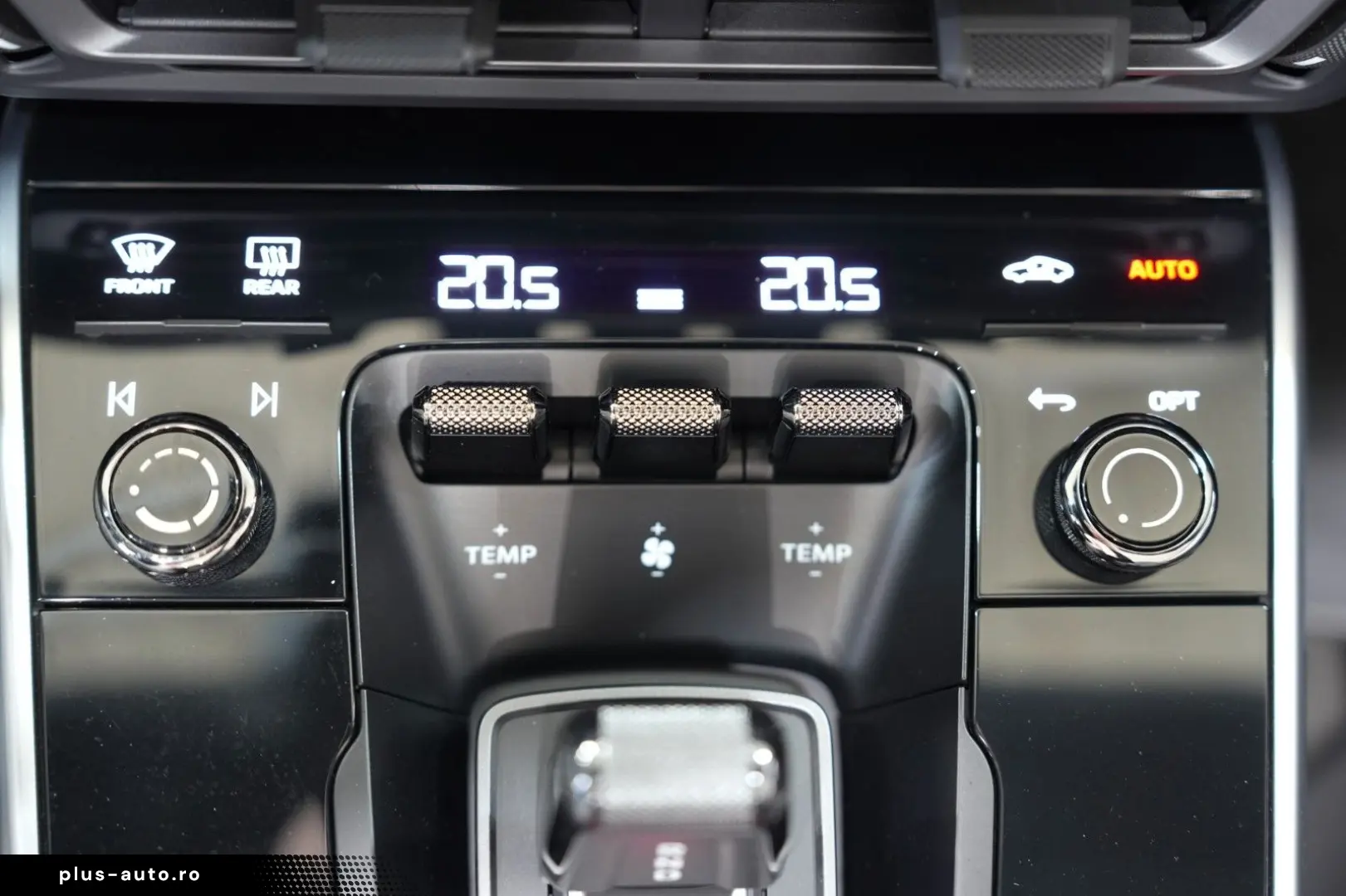 PORSCHE 992 SPORT-CHRONO SPORTABGAS MATRIX 14-WEGE BOSE