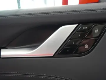 PORSCHE 992 SPORT-CHRONO SPORTABGAS MATRIX 14-WEGE BOSE