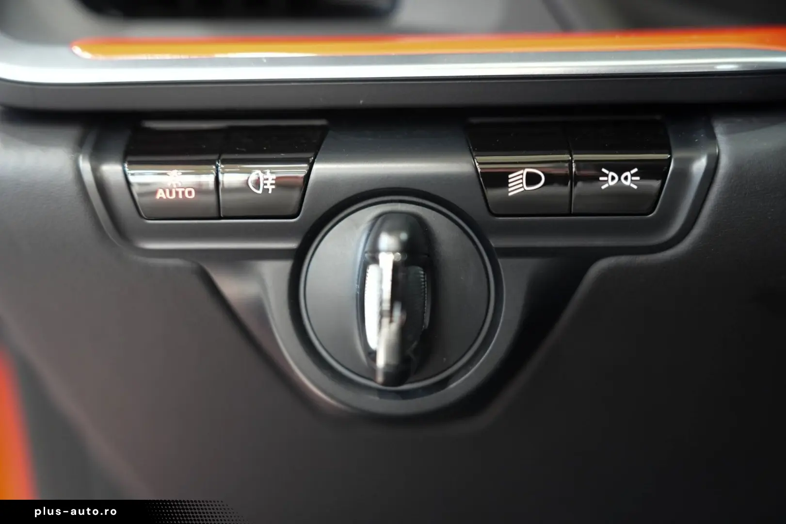 PORSCHE 992 SPORT-CHRONO SPORTABGAS MATRIX 14-WEGE BOSE