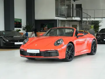 PORSCHE 992 SPORT-CHRONO SPORTABGAS MATRIX 14-WEGE BOSE