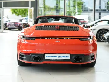 PORSCHE 992 SPORT-CHRONO SPORTABGAS MATRIX 14-WEGE BOSE