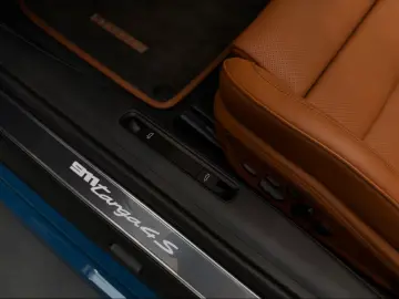 Porsche 992 Targa 4S Burmester Clubleder