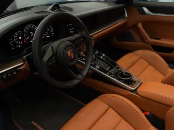 Porsche 992 Targa 4S Burmester Clubleder