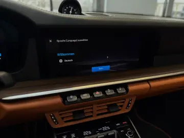 Porsche 992 Targa 4S Burmester Clubleder