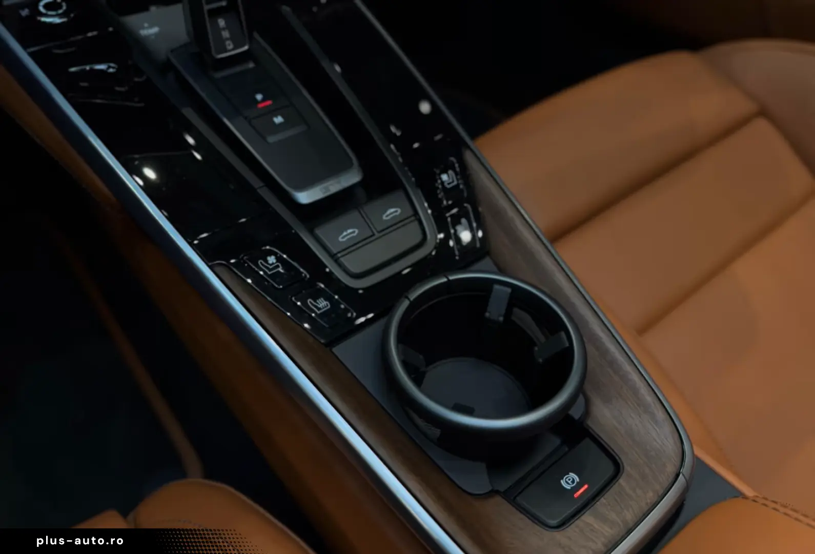 Porsche 992 Targa 4S Burmester Clubleder