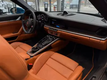 Porsche 992 Targa 4S Burmester Clubleder