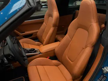 Porsche 992 Targa 4S Burmester Clubleder