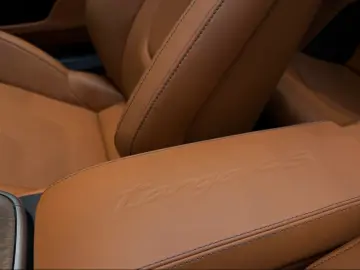 Porsche 992 Targa 4S Burmester Clubleder