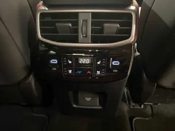 LEXUS RX500h F Sport 360 Ventilation