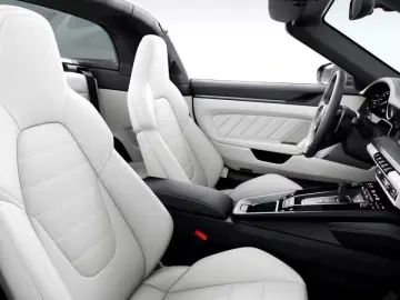 PORSCHE 911 Targa 4 GTS FnW Burmester Liftsystem