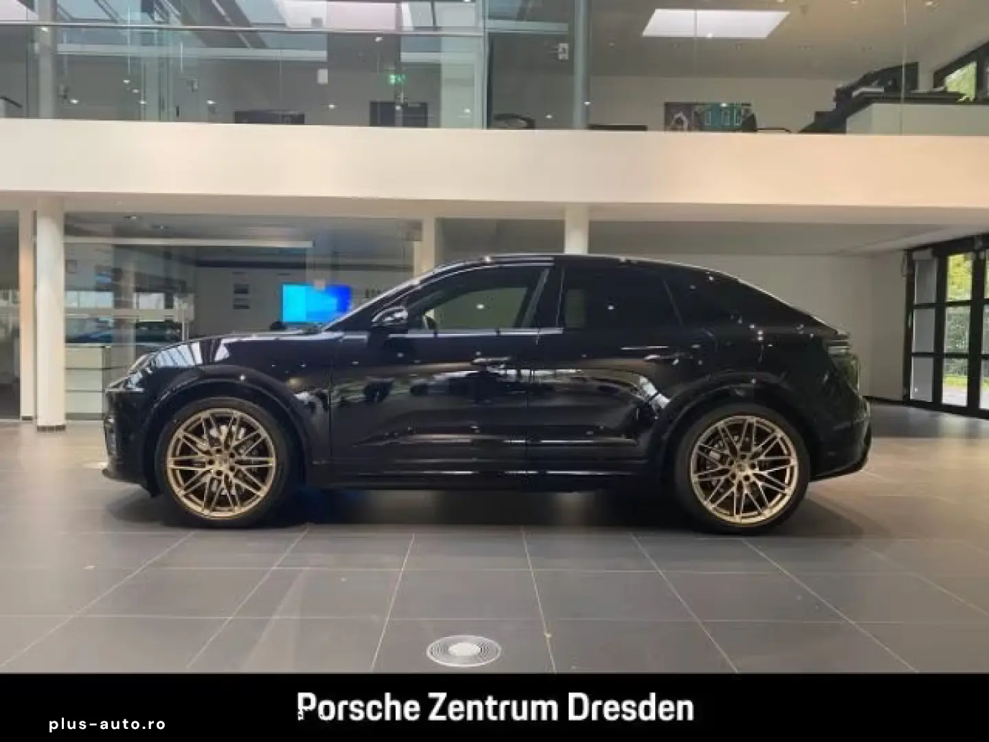 Porsche Macan Turbo Pano AHK