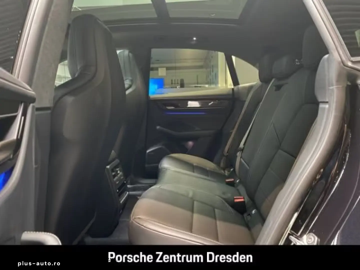 Porsche Macan Turbo Pano AHK