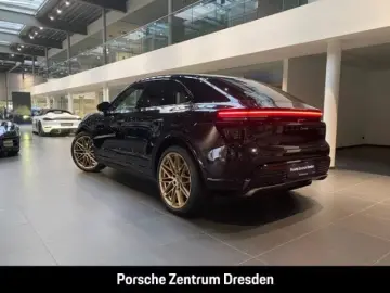 Porsche Macan Turbo Pano AHK