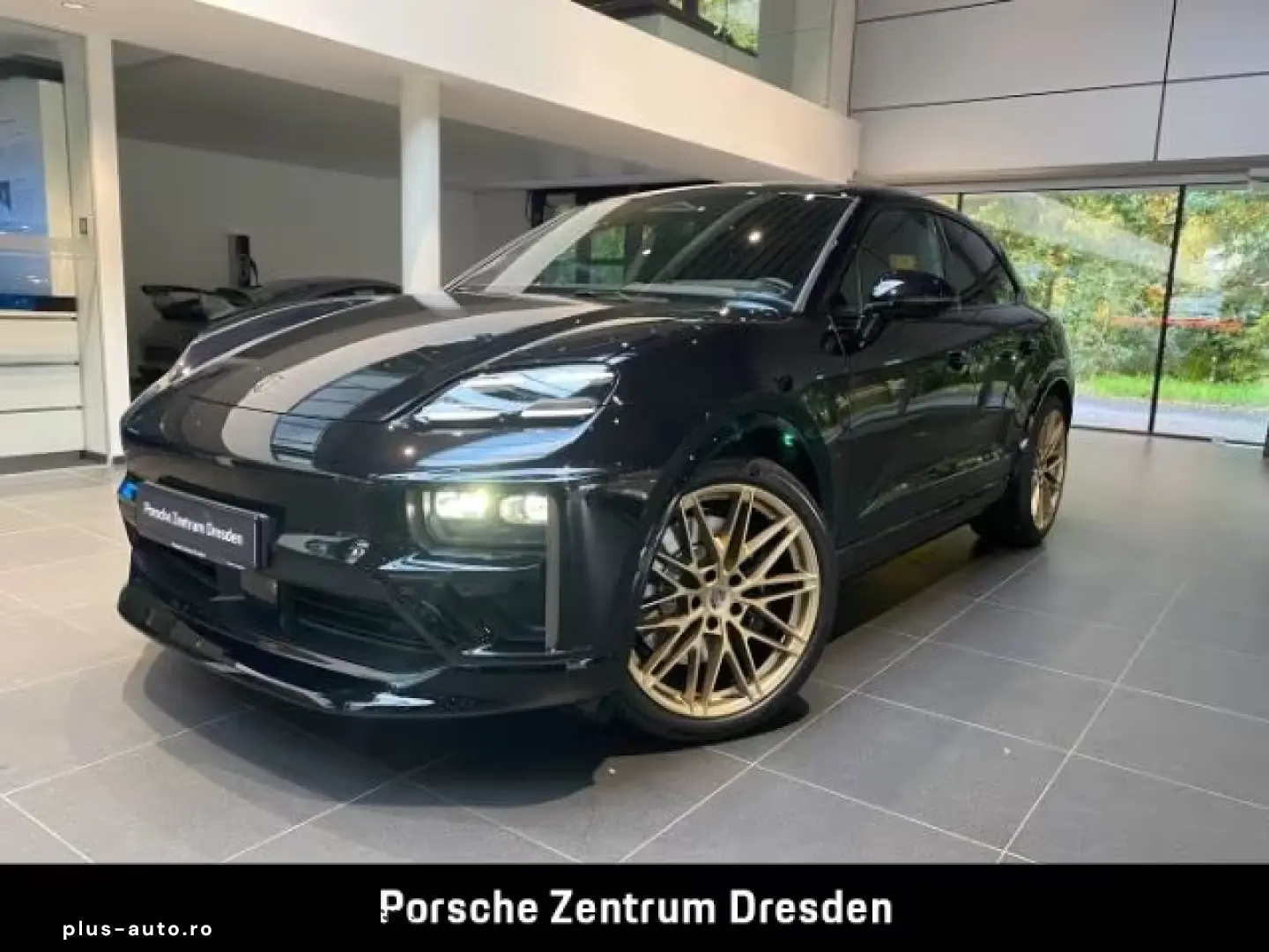Porsche Macan Turbo Pano AHK