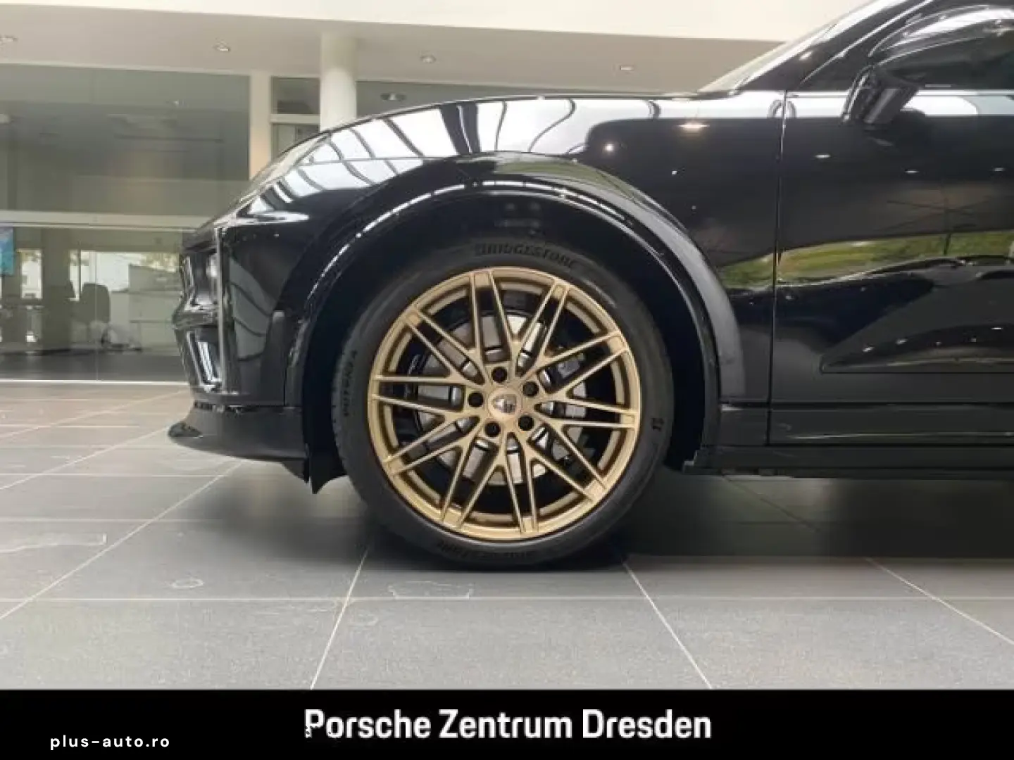 Porsche Macan Turbo Pano AHK