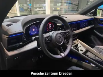 Porsche Macan Turbo Pano AHK