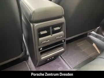 Porsche Macan Turbo Pano AHK