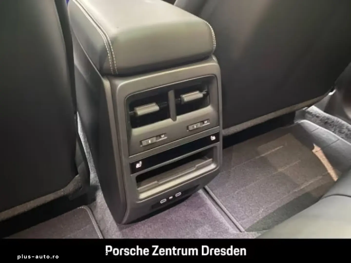 Porsche Macan Turbo Pano AHK