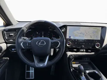 LEXUS NX 350h E-FOUR F SPORT 360  Mark Levinson  Ventil