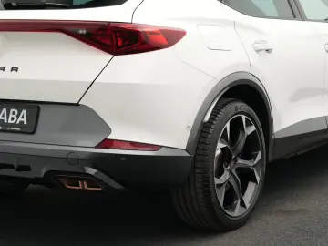CUPRA Formentor VZ 1.4 e-Hybrid DSG ACC AHK PANO