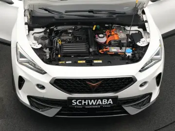 CUPRA Formentor VZ 1.4 e-Hybrid DSG ACC AHK PANO