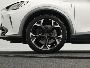 CUPRA Formentor VZ 1.4 e-Hybrid DSG ACC AHK PANO