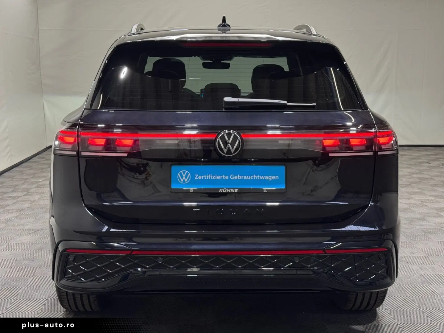VW Tiguan R-Line 1.5 TSI eHybrid   MATRIX NAVI PANO