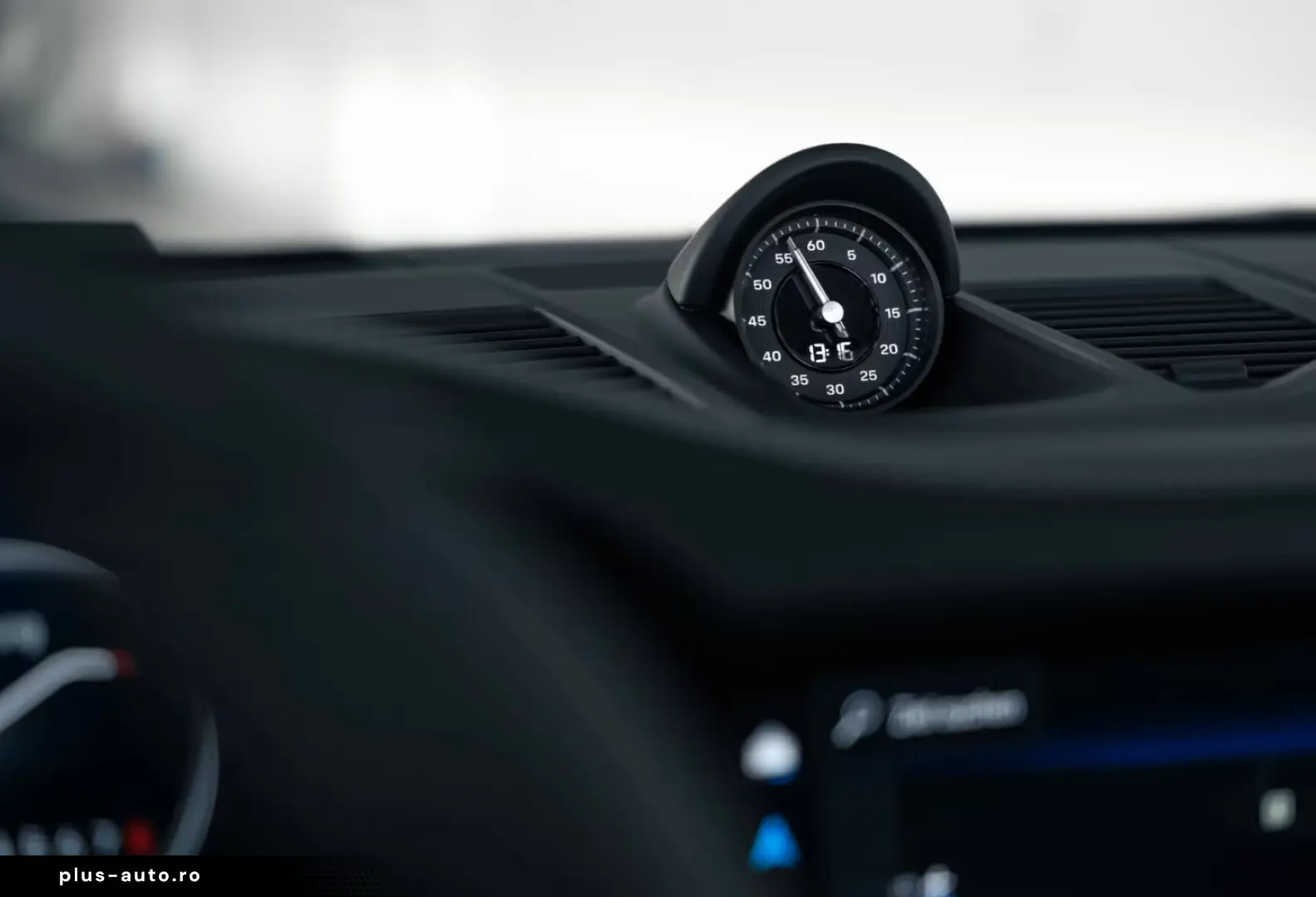 Porsche 992 911 Carrera 4 GTS Cabrio Liftsystem