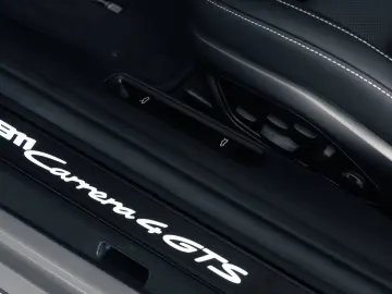 Porsche 992 911 Carrera 4 GTS Cabrio Liftsystem