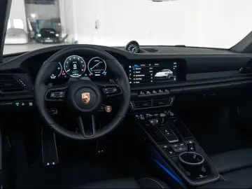 Porsche 992 911 Carrera 4 GTS Cabrio Liftsystem