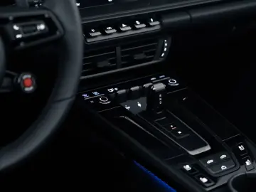 Porsche 992 911 Carrera 4 GTS Cabrio Liftsystem