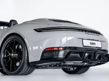 Porsche 992 911 Carrera 4 GTS Cabrio Liftsystem